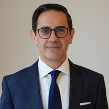 Dr. Williams Erik Bukret