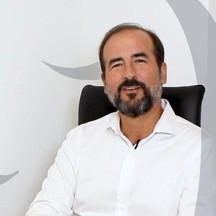 Dr. Cristian Schauvinhold