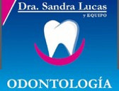 Dra. Sandra Lucas y equipo