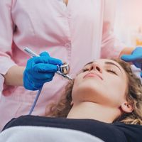 Ozonoterapia transcutánea en rejuvenecimiento facial y tratamiento de acné