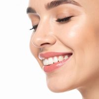 El lifting sin cirugía que está revolucionando la estética Endoláser con Lumiia