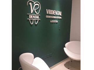 VRDENTAL Odontología Integral y Estética 