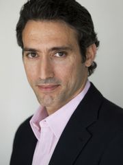 Dr. Andrés Freschi
