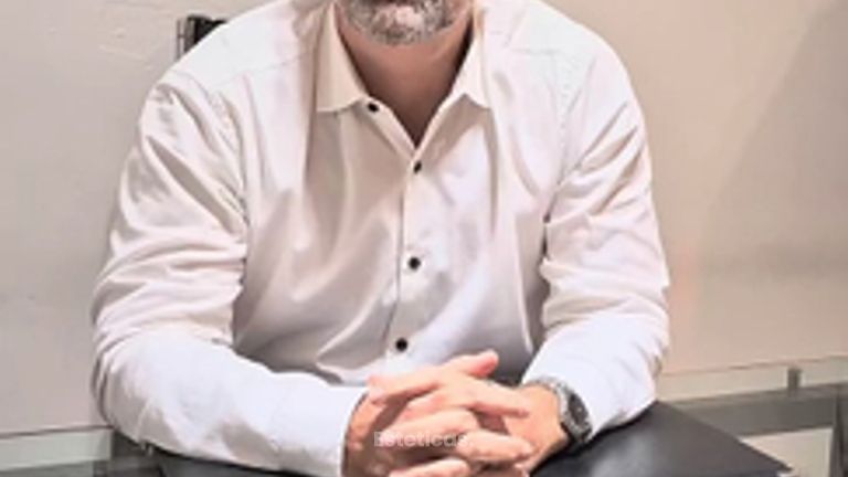 Aumento Mamario - Dr. Damián Wengrowicz